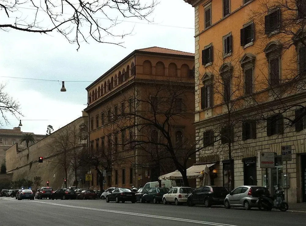Saint Peter Inn Roma Italia